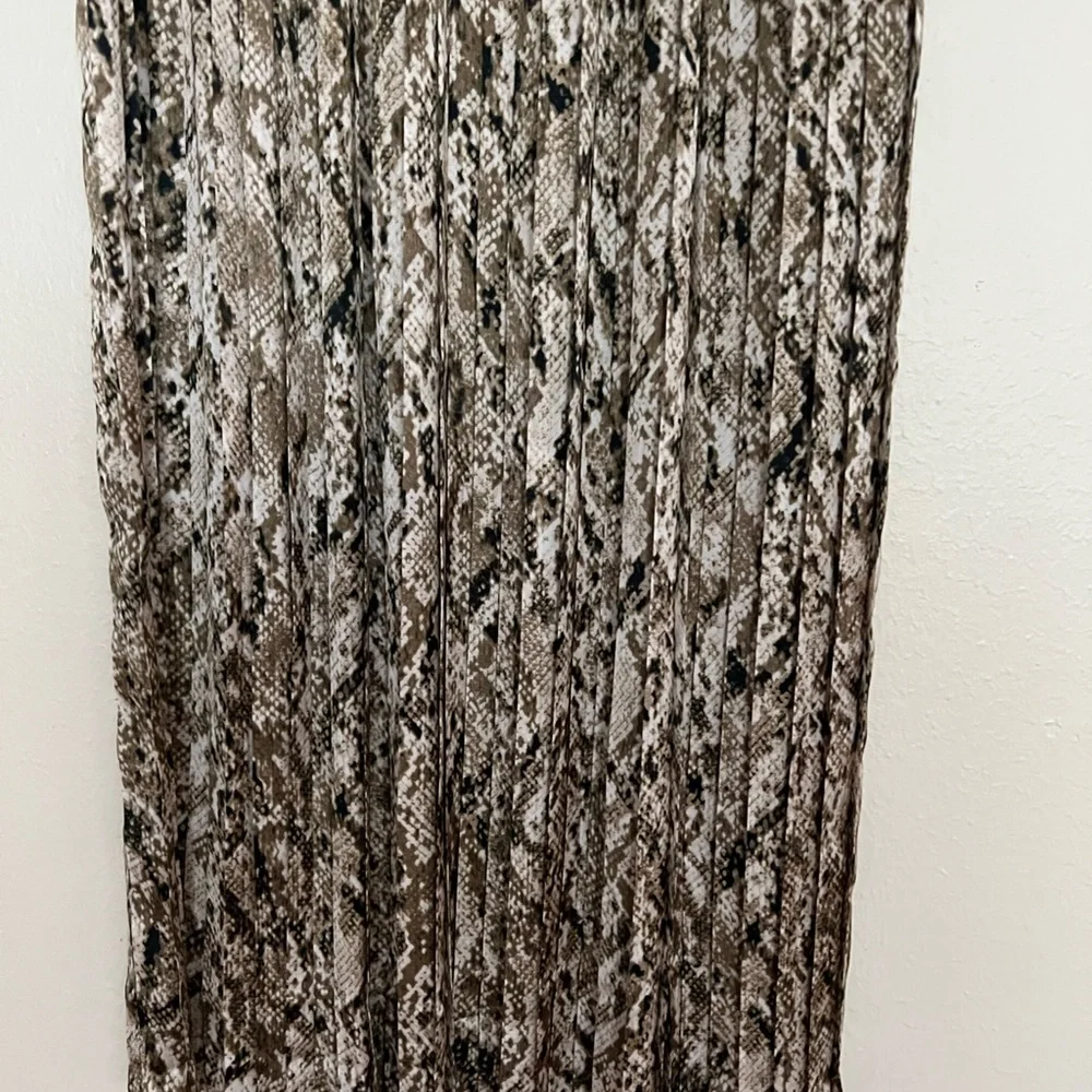 - DKNY leopard print long skirt - Picture 5 of 7